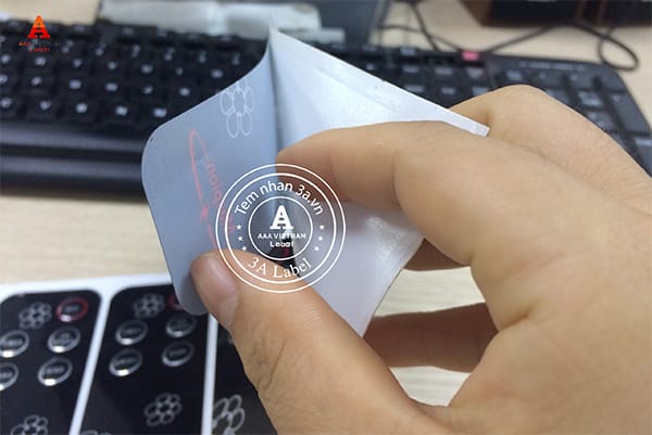 làm tem nhựa nút nổi/ tem mặt Pet/ tem bảng điều khiển giá rẻ tại HCM