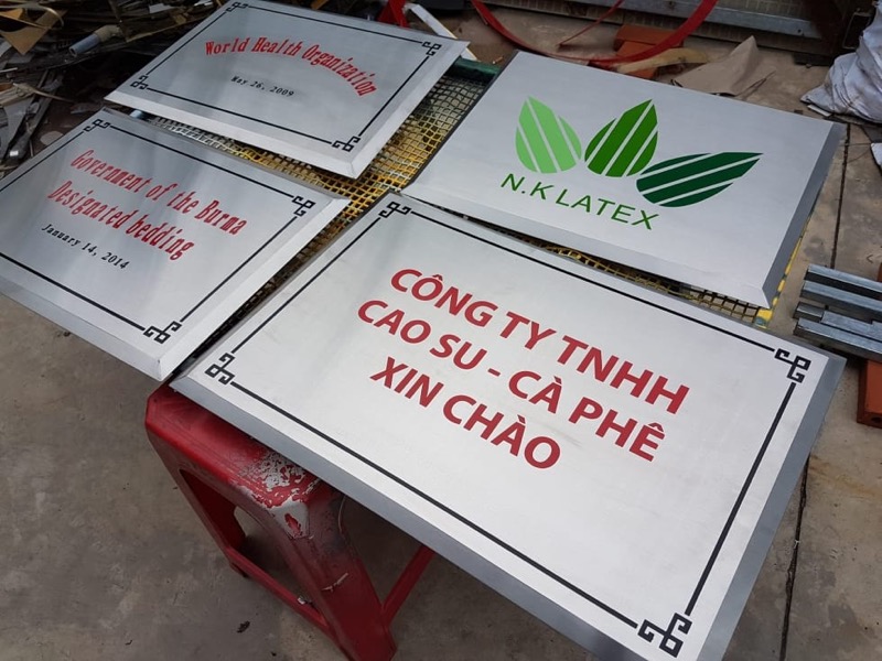 In mác kim loại giá rẻ tại hà nội 4