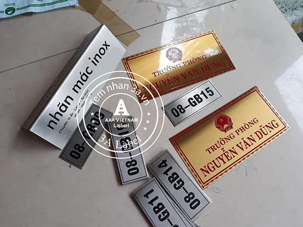 in tem mác kim loai giá rẻ tại Hà Nội 1