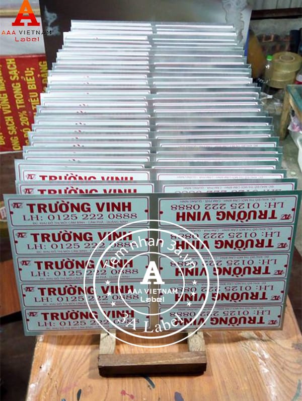 Nhận in ấn, sản xuất mác inox giá rẻ, đẹp nhất hiện nay