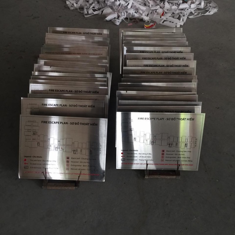 làm mác kim loại bền, đẹp 4