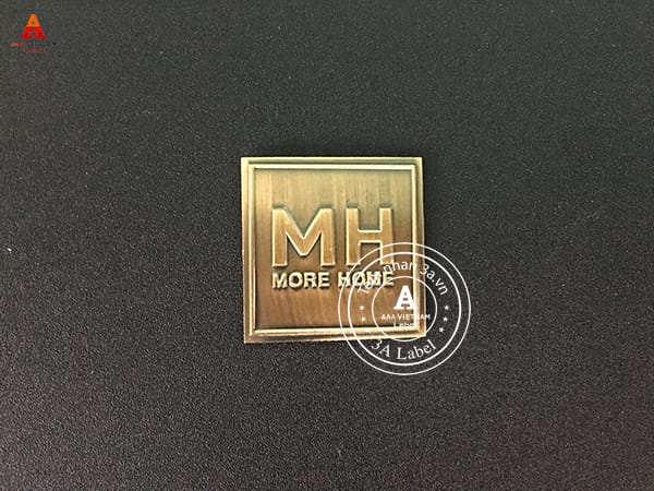 làm mác kim loại giá rẻ, bền bỉ 5