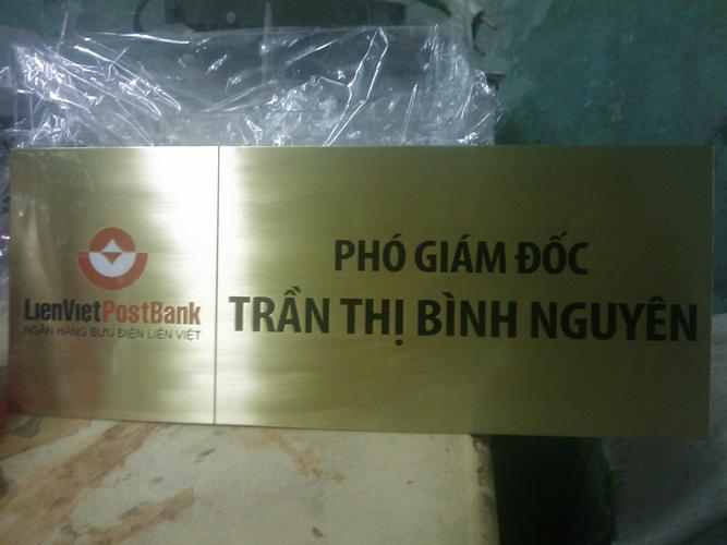tem nhãn kim loại giá rẻ 13