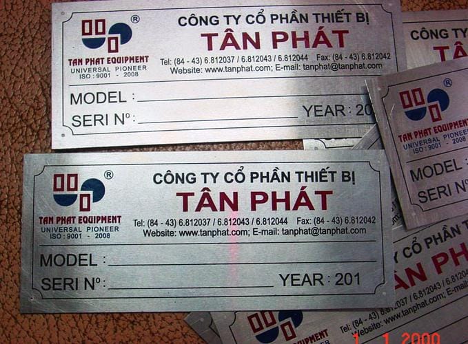Tem kim loại ăn mòn giá rẻ 9