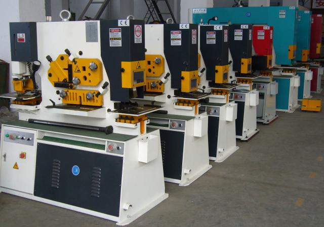 Tem kim loại cho máy móc công nghiệp
