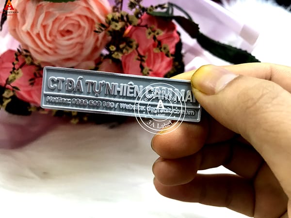 Làm tem nhôm xước, tem đồng giá rẻ nhất hiện nay 7