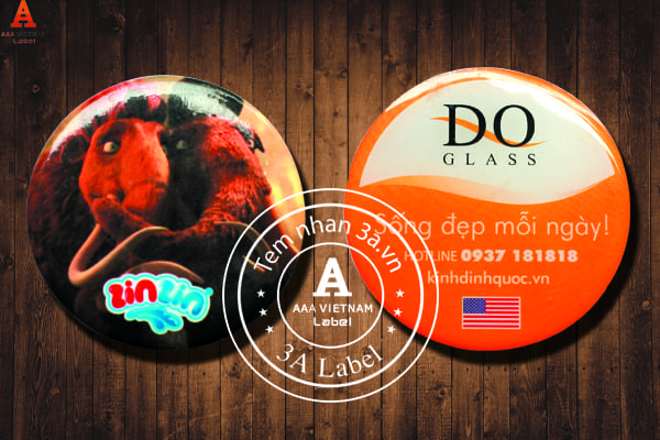 Nhận sản xuất tem nhựa phủ keo, tem nhựa phủ keo Epoxy giá rẻ